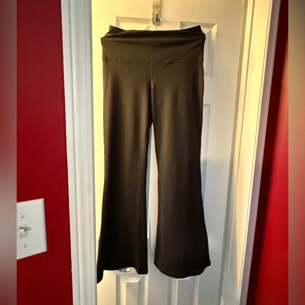Black Women's Flared yoga pants